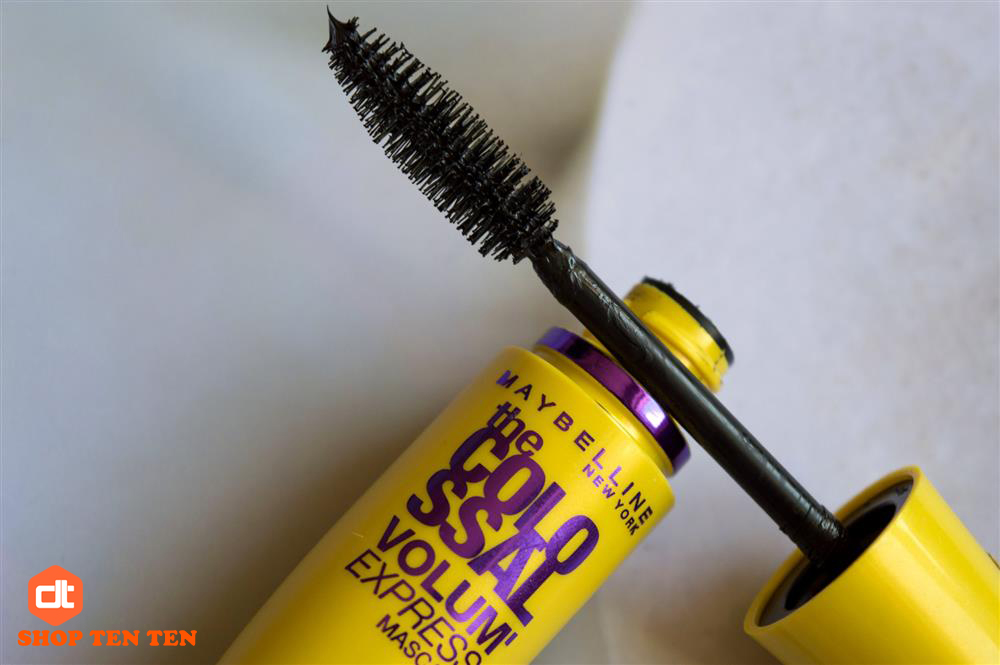 trang-diem-mat-mascara-maybelline-the-colossal-volum-express-7x-3389