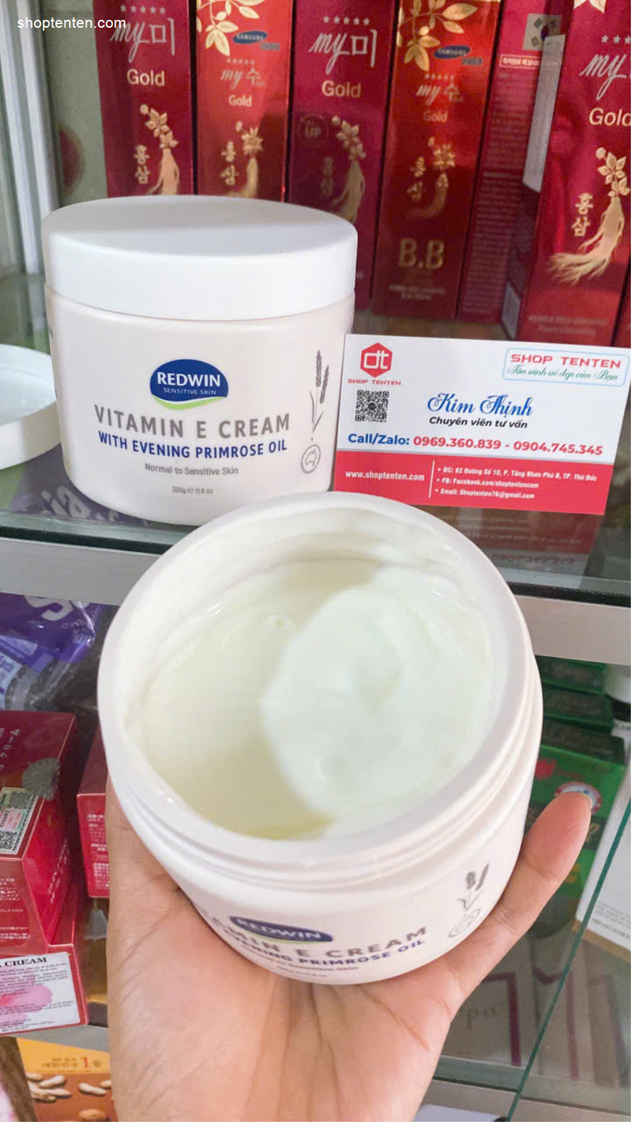 kem-duong-trang-da-kem-duong-am-vitamin-e-redwin-uc-cho-da-kho-nut-lao-hoa-mau-moi-330g-7809